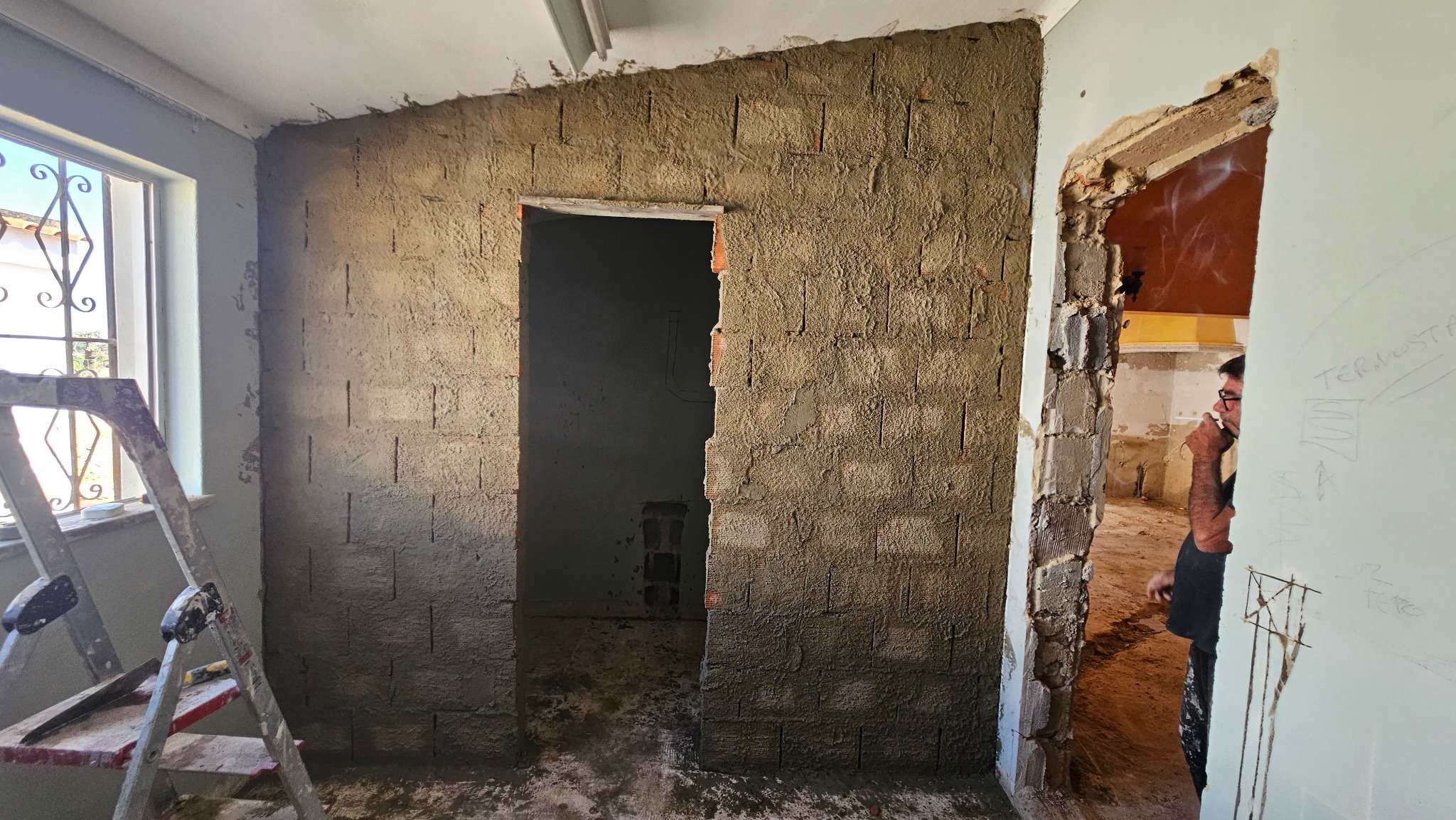 Interior em fase de preparação e renovação